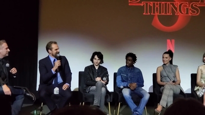 2020-01-11_-_Stranger_Things_Season_3_Q_and_A_mp40266.jpg