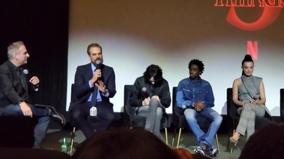 2020-01-11_-_Stranger_Things_Season_3_Q_and_A_mp40277.jpg
