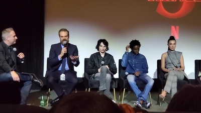 2020-01-11_-_Stranger_Things_Season_3_Q_and_A_mp40282.jpg