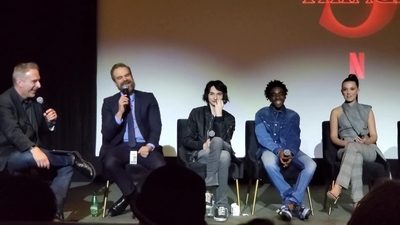 2020-01-11_-_Stranger_Things_Season_3_Q_and_A_mp40305.jpg
