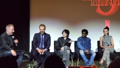 2020-01-11_-_Stranger_Things_Season_3_Q_and_A_mp40315.jpg