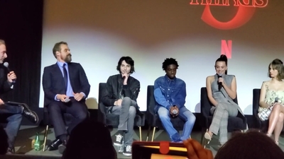 2020-01-11_-_Stranger_Things_Season_3_Q_and_A_mp40334.jpg