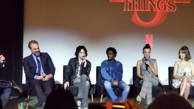 2020-01-11_-_Stranger_Things_Season_3_Q_and_A_mp40339.jpg