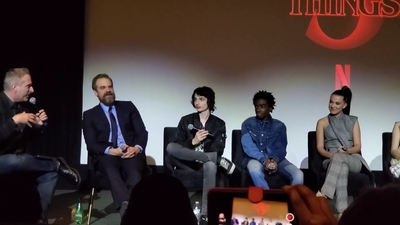 2020-01-11_-_Stranger_Things_Season_3_Q_and_A_mp40350.jpg