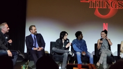 2020-01-11_-_Stranger_Things_Season_3_Q_and_A_mp40361.jpg