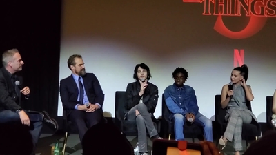 2020-01-11_-_Stranger_Things_Season_3_Q_and_A_mp40363.jpg