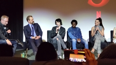 2020-01-11_-_Stranger_Things_Season_3_Q_and_A_mp40374.jpg