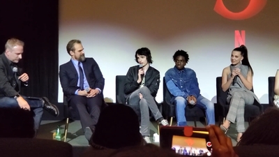 2020-01-11_-_Stranger_Things_Season_3_Q_and_A_mp40376.jpg