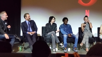 2020-01-11_-_Stranger_Things_Season_3_Q_and_A_mp40398.jpg