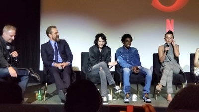 2020-01-11_-_Stranger_Things_Season_3_Q_and_A_mp40399.jpg