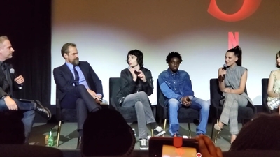 2020-01-11_-_Stranger_Things_Season_3_Q_and_A_mp40409.jpg