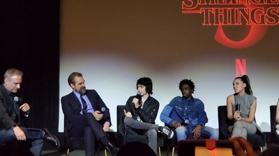 2020-01-11_-_Stranger_Things_Season_3_Q_and_A_mp40433.jpg