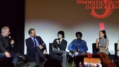 2020-01-11_-_Stranger_Things_Season_3_Q_and_A_mp40435.jpg