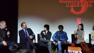 2020-01-11_-_Stranger_Things_Season_3_Q_and_A_mp40439.jpg