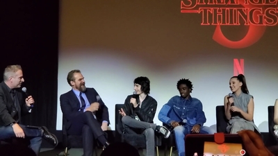 2020-01-11_-_Stranger_Things_Season_3_Q_and_A_mp40440.jpg