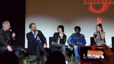 2020-01-11_-_Stranger_Things_Season_3_Q_and_A_mp40447.jpg