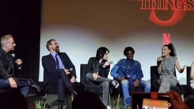 2020-01-11_-_Stranger_Things_Season_3_Q_and_A_mp40453.jpg