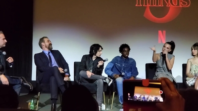 2020-01-11_-_Stranger_Things_Season_3_Q_and_A_mp40460.jpg