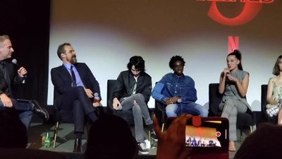2020-01-11_-_Stranger_Things_Season_3_Q_and_A_mp40482.jpg