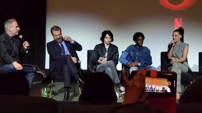 2020-01-11_-_Stranger_Things_Season_3_Q_and_A_mp40501.jpg