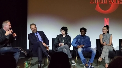 2020-01-11_-_Stranger_Things_Season_3_Q_and_A_mp40512.jpg
