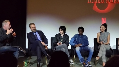 2020-01-11_-_Stranger_Things_Season_3_Q_and_A_mp40513.jpg