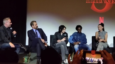 2020-01-11_-_Stranger_Things_Season_3_Q_and_A_mp40522.jpg