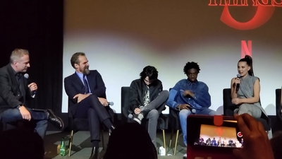2020-01-11_-_Stranger_Things_Season_3_Q_and_A_mp40541.jpg