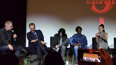 2020-01-11_-_Stranger_Things_Season_3_Q_and_A_mp40542.jpg