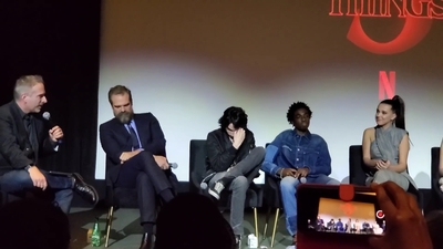 2020-01-11_-_Stranger_Things_Season_3_Q_and_A_mp40548.jpg