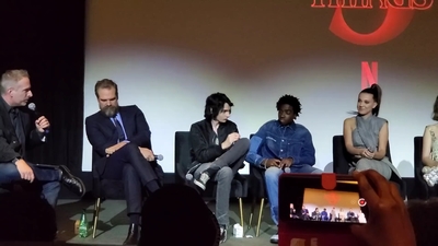 2020-01-11_-_Stranger_Things_Season_3_Q_and_A_mp40550.jpg