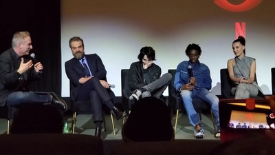 2020-01-11_-_Stranger_Things_Season_3_Q_and_A_mp40623.jpg