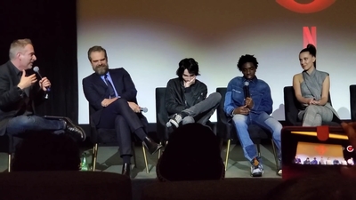 2020-01-11_-_Stranger_Things_Season_3_Q_and_A_mp40624.jpg