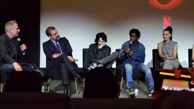 2020-01-11_-_Stranger_Things_Season_3_Q_and_A_mp40636.jpg