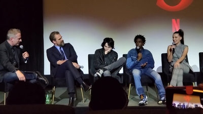 2020-01-11_-_Stranger_Things_Season_3_Q_and_A_mp40648.jpg