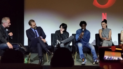 2020-01-11_-_Stranger_Things_Season_3_Q_and_A_mp40670.jpg