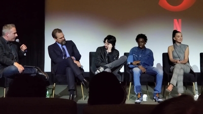 2020-01-11_-_Stranger_Things_Season_3_Q_and_A_mp40691.jpg