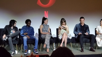 2020-01-11_-_Stranger_Things_Season_3_Q_and_A_mp40699.jpg