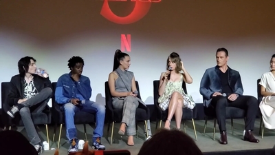 2020-01-11_-_Stranger_Things_Season_3_Q_and_A_mp40708.jpg