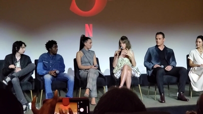 2020-01-11_-_Stranger_Things_Season_3_Q_and_A_mp40710.jpg