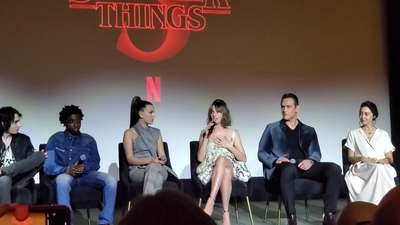 2020-01-11_-_Stranger_Things_Season_3_Q_and_A_mp40721.jpg