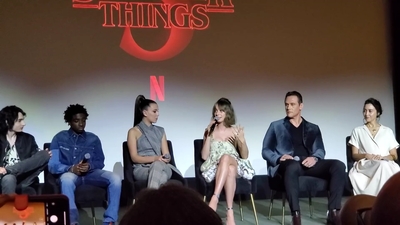 2020-01-11_-_Stranger_Things_Season_3_Q_and_A_mp40722.jpg