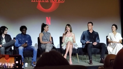 2020-01-11_-_Stranger_Things_Season_3_Q_and_A_mp40723.jpg