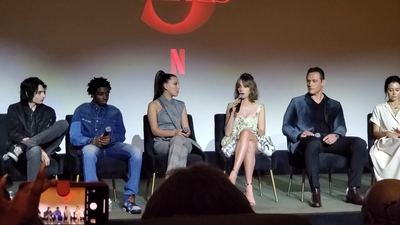 2020-01-11_-_Stranger_Things_Season_3_Q_and_A_mp40744.jpg