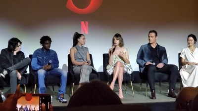 2020-01-11_-_Stranger_Things_Season_3_Q_and_A_mp40750.jpg