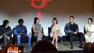 2020-01-11_-_Stranger_Things_Season_3_Q_and_A_mp40752.jpg