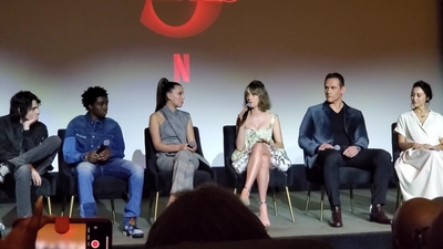2020-01-11_-_Stranger_Things_Season_3_Q_and_A_mp40754.jpg