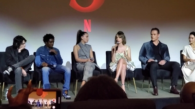 2020-01-11_-_Stranger_Things_Season_3_Q_and_A_mp40762.jpg