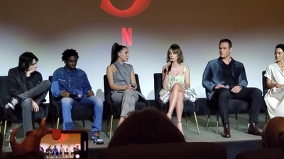 2020-01-11_-_Stranger_Things_Season_3_Q_and_A_mp40763.jpg