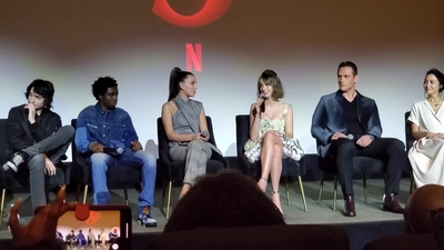 2020-01-11_-_Stranger_Things_Season_3_Q_and_A_mp40765.jpg
